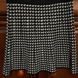 Max Studio Black and White Houndstooth A Line Skirt Large